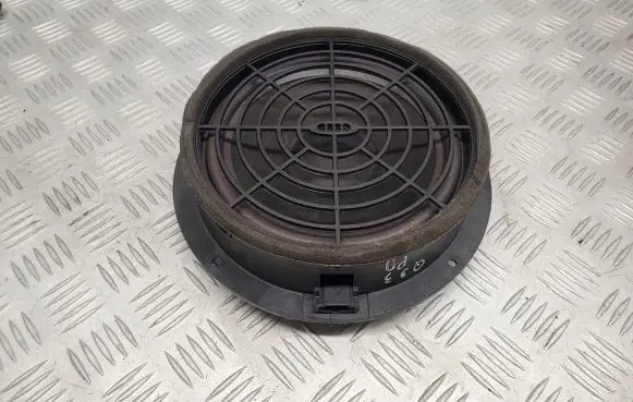 Audi Q3 8U Front door speaker 8R0035415A