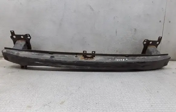Volkswagen Jetta V Front bumper cross member