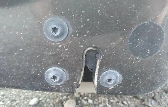 Jeep Grand Cherokee (WK) Rear door lock