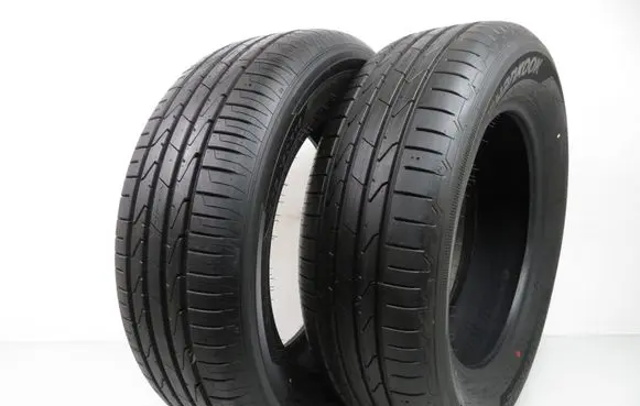 Volkswagen Golf V R16 summer tire 