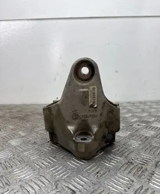 Alfa Romeo Stelvio Engine mounting bracket 55267866 00552678650