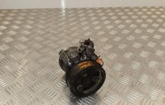 Iveco Daily 35 - 40.10 Power steering pump 504134868 26115970 504134963