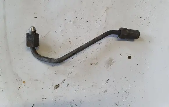 Mazda 5 Fuel line/pipe/hose NOCODE