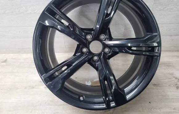 R20 alloy rim