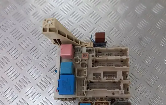 Toyota Yaris Fuse box set