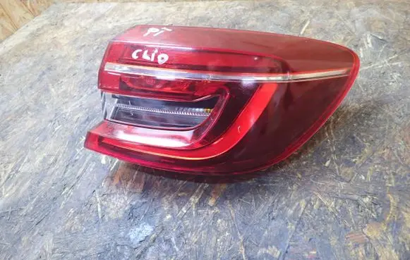 Renault Clio V Rear/tail lights 265509761R