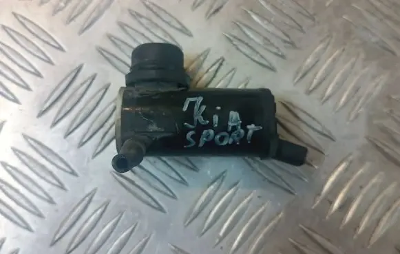 KIA Sportage Windscreen/windshield washer pump 985102S100