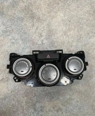Subaru Impreza III Climate control unit 72311FG031 5037226670B 79120CA