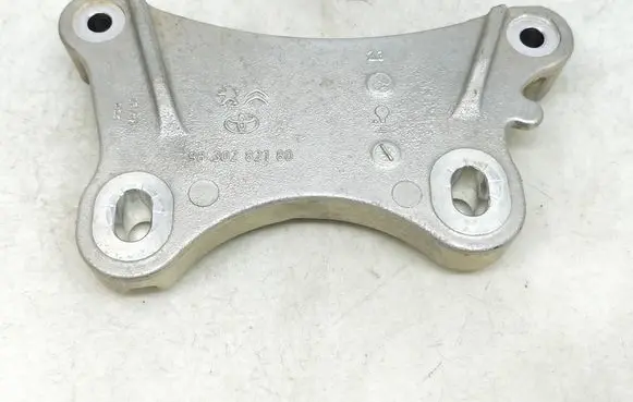 Peugeot Partner III Engine mounting bracket 9830282180