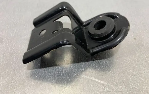 Subaru Forester SK Radiator mount bracket