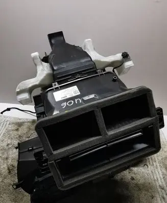 BMW 2 Active Tourer U06 Interior heater climate box assembly 9890105 1222209