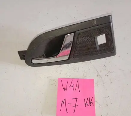 Skoda Octavia Mk2 (1Z) Front door interior handle 1Z0837221
