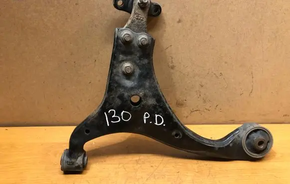 Hyundai i30 Front lower control arm/wishbone