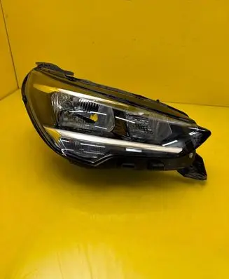 Opel Corsa F Headlight/headlamp 9829465380