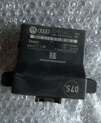 Volkswagen Golf V Gateway control module 3c0907530c