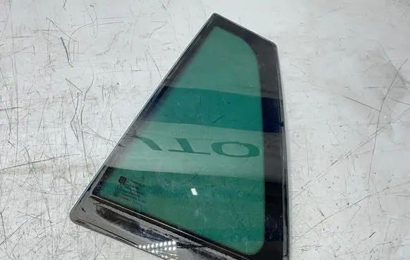 Opel Insignia A Rear vent window glass DOT747M538AS3 43R000073