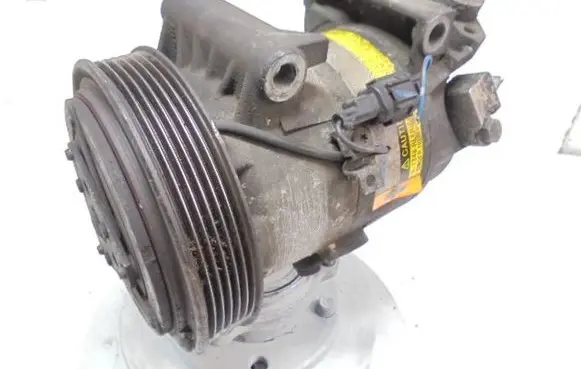 Nissan Micra Air conditioning (A/C) compressor (pump) 926001F701