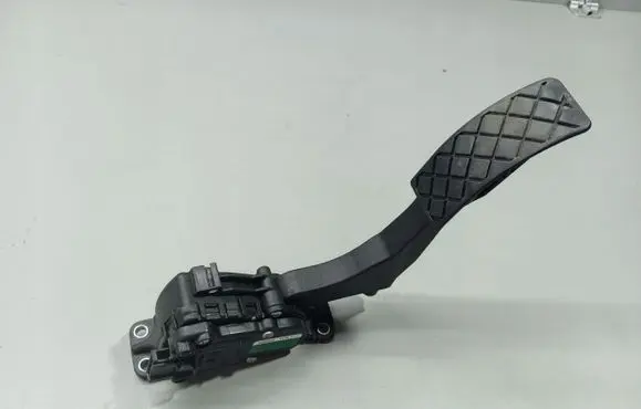 Seat Ibiza IV (6J,6P) Accelerator throttle pedal 6Q1721503M
