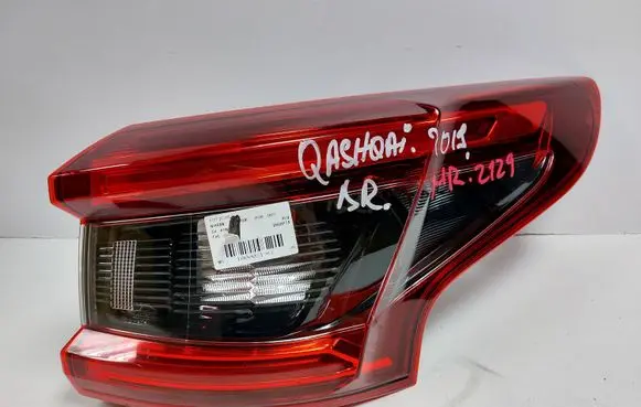Nissan Qashqai Rear/tail lights