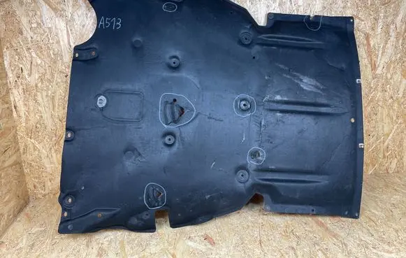BMW 4 F36 Gran coupe Engine splash shield/under tray 7486951