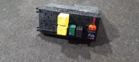 Mercedes-Benz E W210 Fuse box set 0225455322 309872