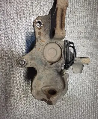 Volkswagen Crafter Front wheel hub spindle knuckle