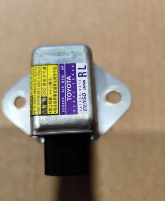Toyota Land Cruiser (J120) Airbag deployment crash/impact sensor 8983360010 1879000472