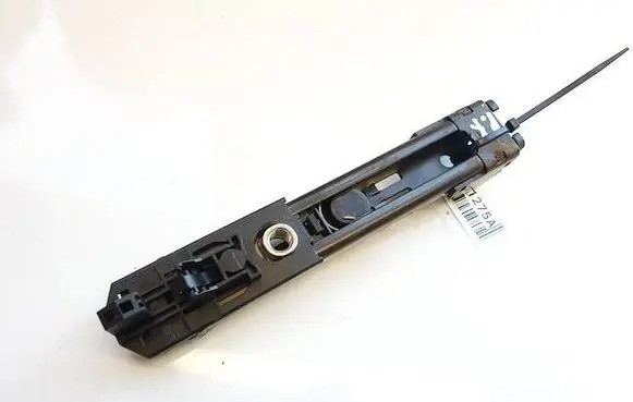 Volkswagen PASSAT B6 Seat belt adjustment rail 1T0857819