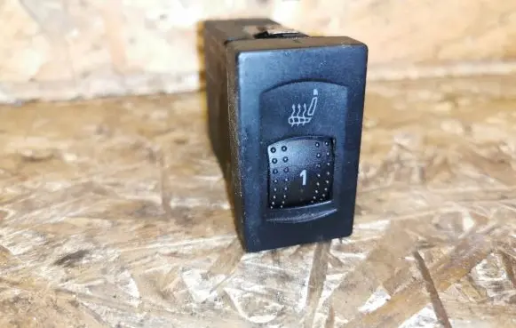 Volkswagen PASSAT B5.5 Seat heating switch 3B0963563D