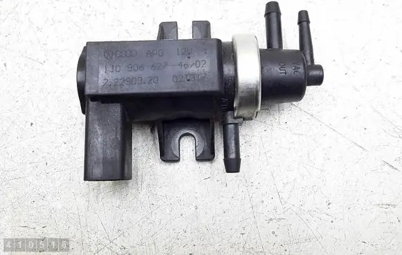 Volkswagen Touareg I Turbo solenoid valve