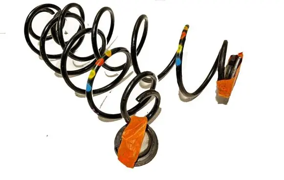 Peugeot 3008 II Rear coil spring 9815577780 19132