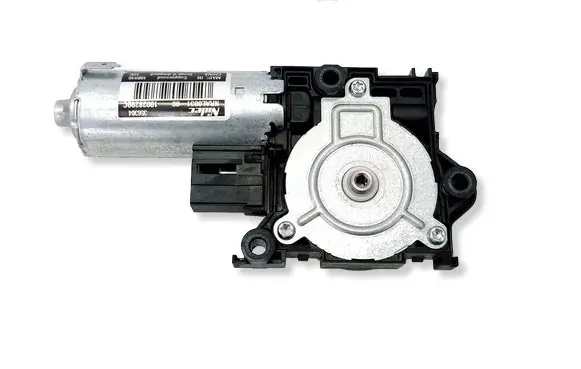 Audi Q7 4M Sunroof motor/actuator 4M0959591