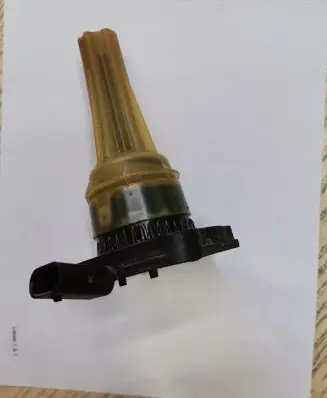 Volkswagen Touran III Oil level sensor 04C907660A