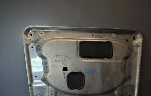 BMW X3 E83 Other under body part 3414646