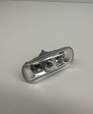 Audi A4 S4 B7 8E 8H Front fender indicator light 8E0949127
