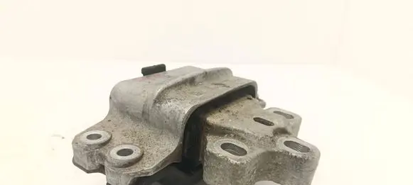Audi Q3 8U Engine mount bracket 3C0199555