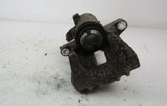 Volkswagen Golf IV Rear brake caliper 