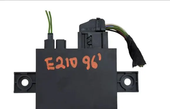 Mercedes-Benz E W210 Immobilizer control unit/module 2108203226 E00960130 5WK4688