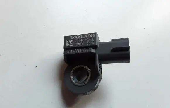 Volvo V40 Airbag deployment crash/impact sensor 31387891