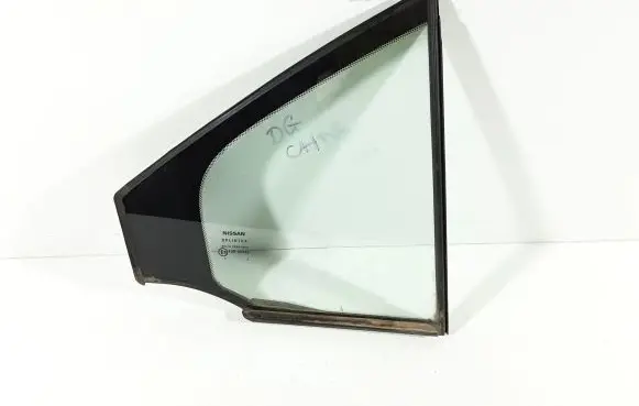 Nissan Primera Rear vent window glass 43R00048 82220AV605