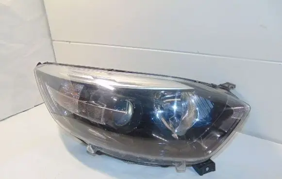 Renault Captur Headlight/headlamp 260106334R