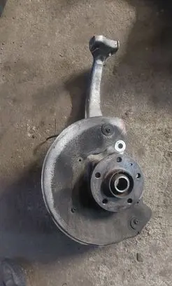 Audi A7 S7 4G Front wheel hub spindle knuckle