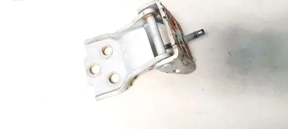 SsangYong Rodius Rear door lower hinge