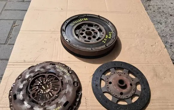 Peugeot 5008 Clutch set kit 9670688180