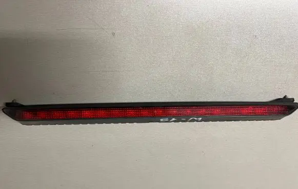 Volkswagen PASSAT B5.5 Third/center stoplight 1J6945097D
