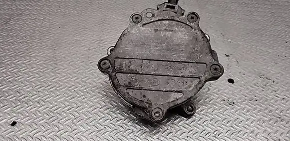 Audi A6 S6 C6 4F Vacuum pump 