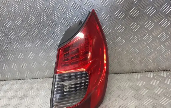 Renault Scenic II - Grand scenic II Rear/tail lights 8200474327