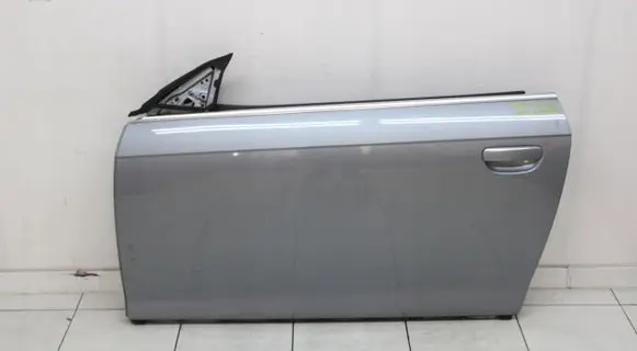 Audi A3 S3 8P Front door 