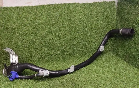 BMW 5 G30 G31 G38 Fuel tank filler neck pipe 7361453 736145310