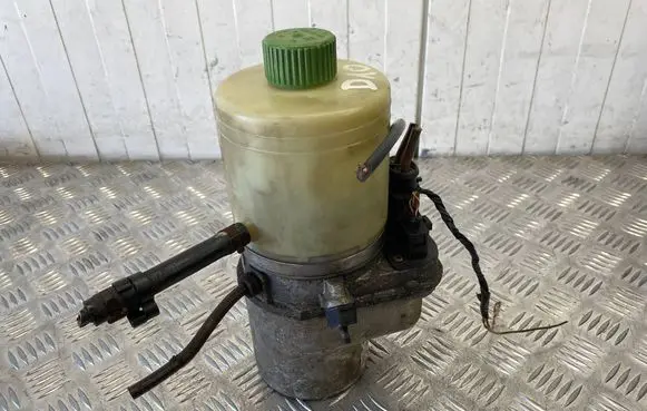 Skoda Fabia Mk2 (5J) Power steering pump 6Q0423156AB 6Q2423051AG 6Q1423051BS